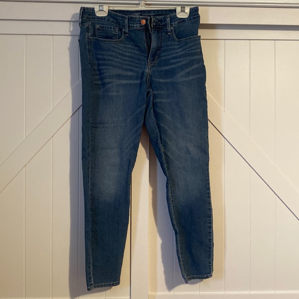 Signature by Levi Strauss & Co Women's Total Shaping Skinny Jeans